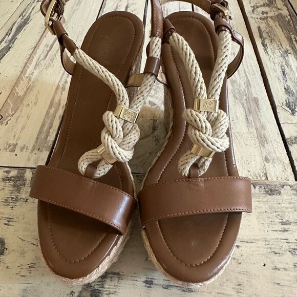 MICHAEL KORS Holly Leather Wedge Sandal - Picture 3 of 6